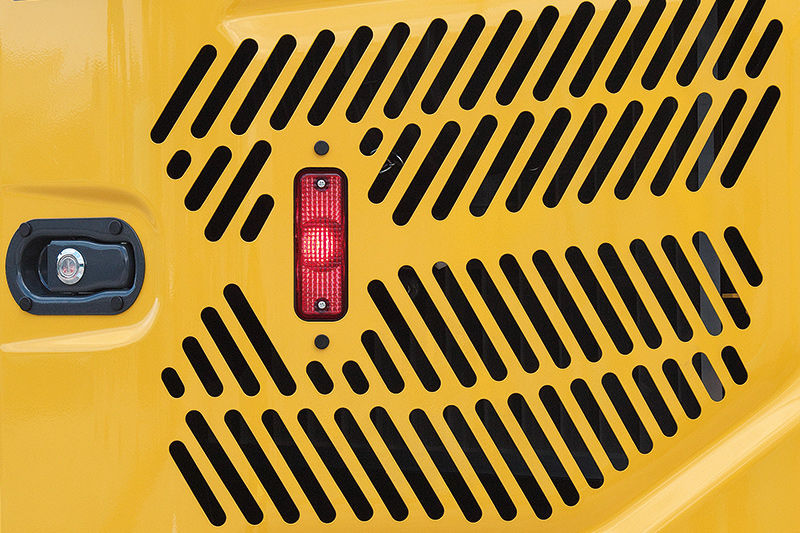 SR Series ED160BR-7 Swing Flashers Image of SR Series ED160BR-7 Swing Flashers for North America model